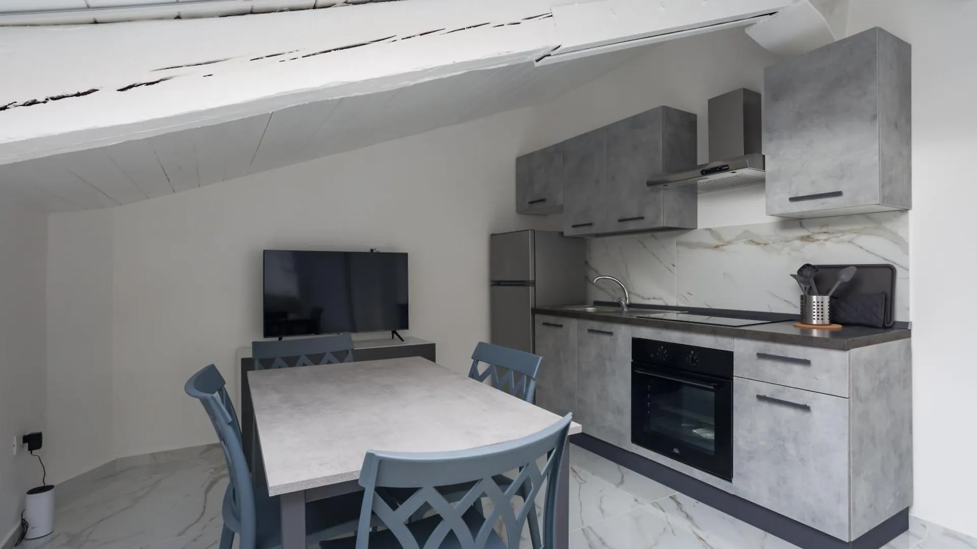 Mansarde Bella Napoli Apartment 0*, Naples Italy