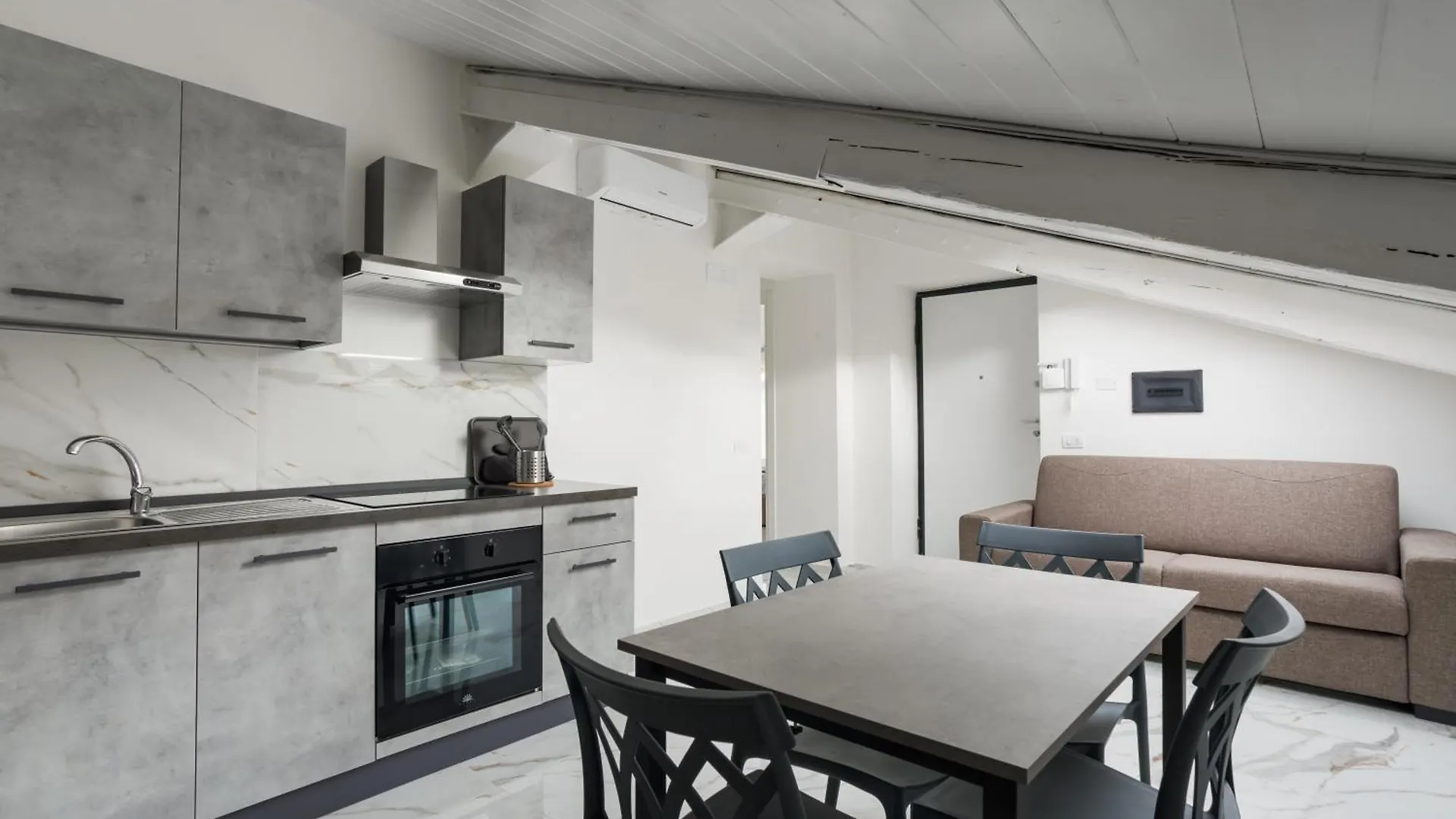 Mansarde Bella Napoli Apartment