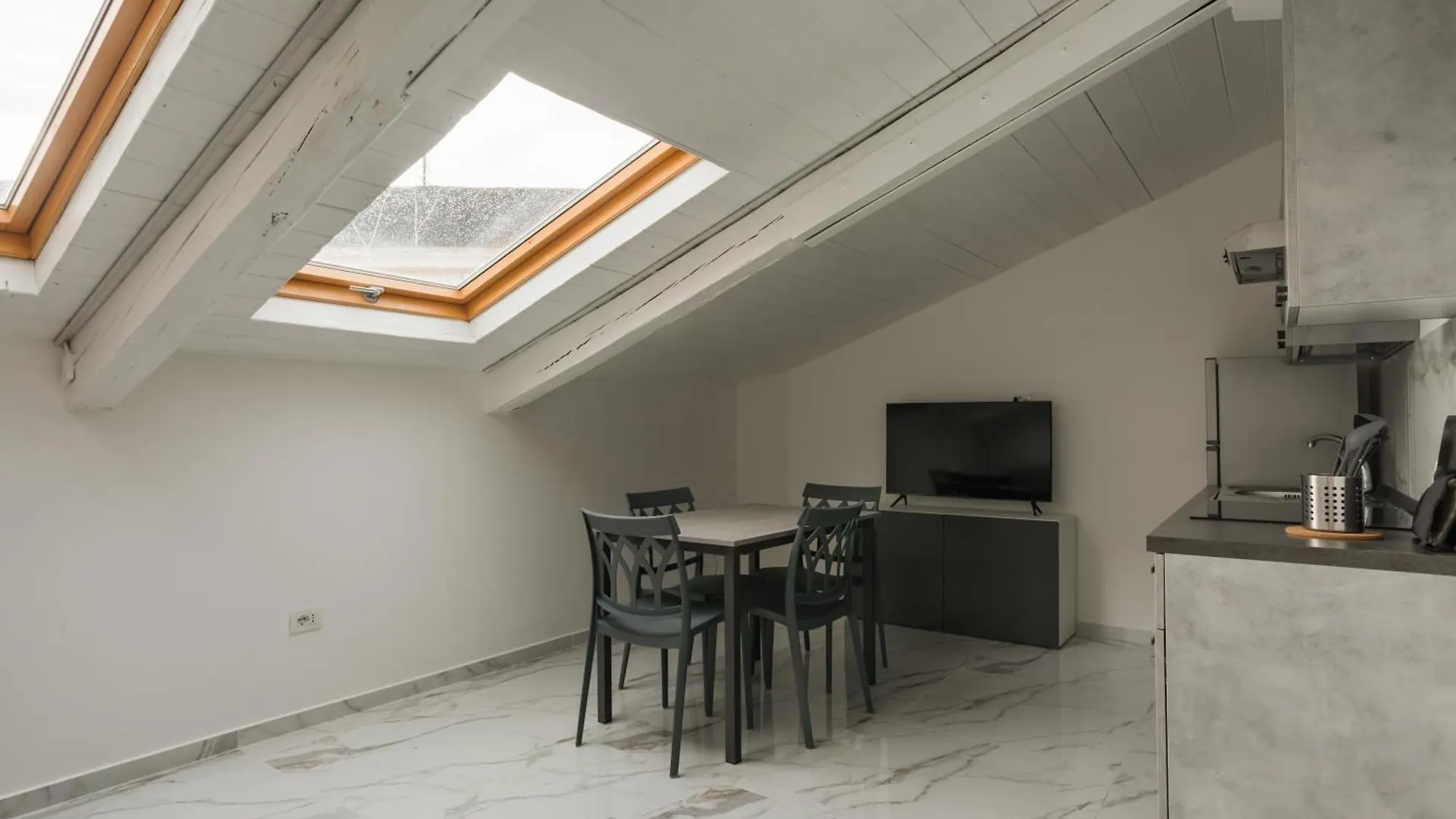 Mansarde Bella Napoli Apartment Naples